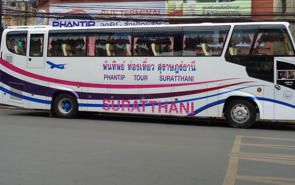 phantip-tour-surat-thani-bus